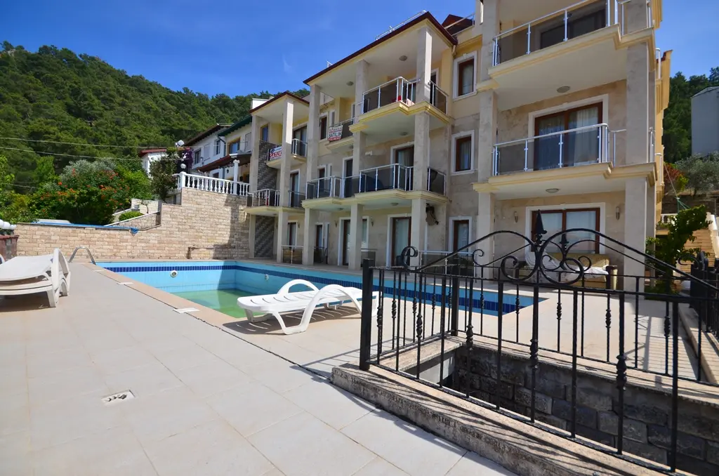 Property in Karagozler